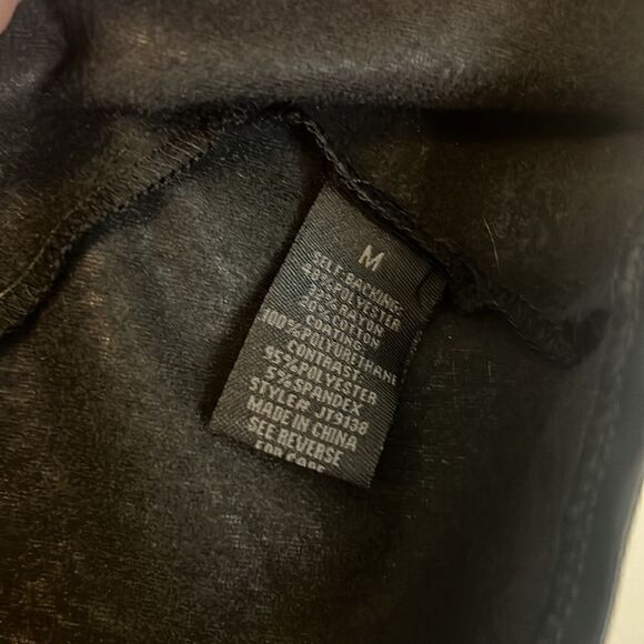 Jealous Tomato Faux Leather Puff Sleeve Top Size: M - Picture 5 of 8